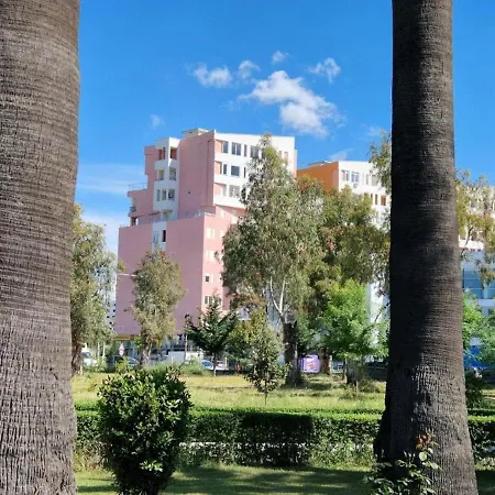 公寓 Tropical Durrës