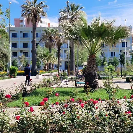 Tropical 公寓 Durrës