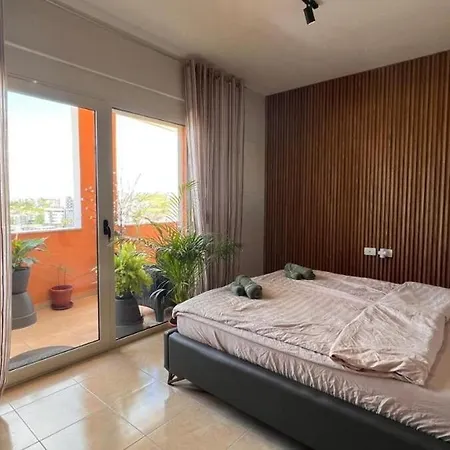 Tropical * דורס