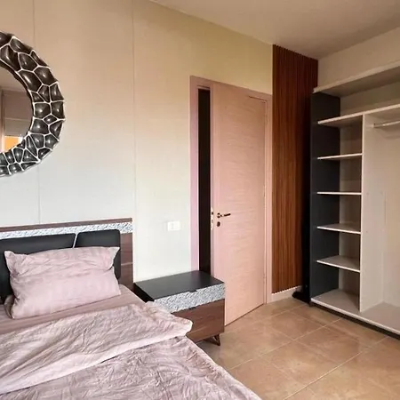Apartment Tropical